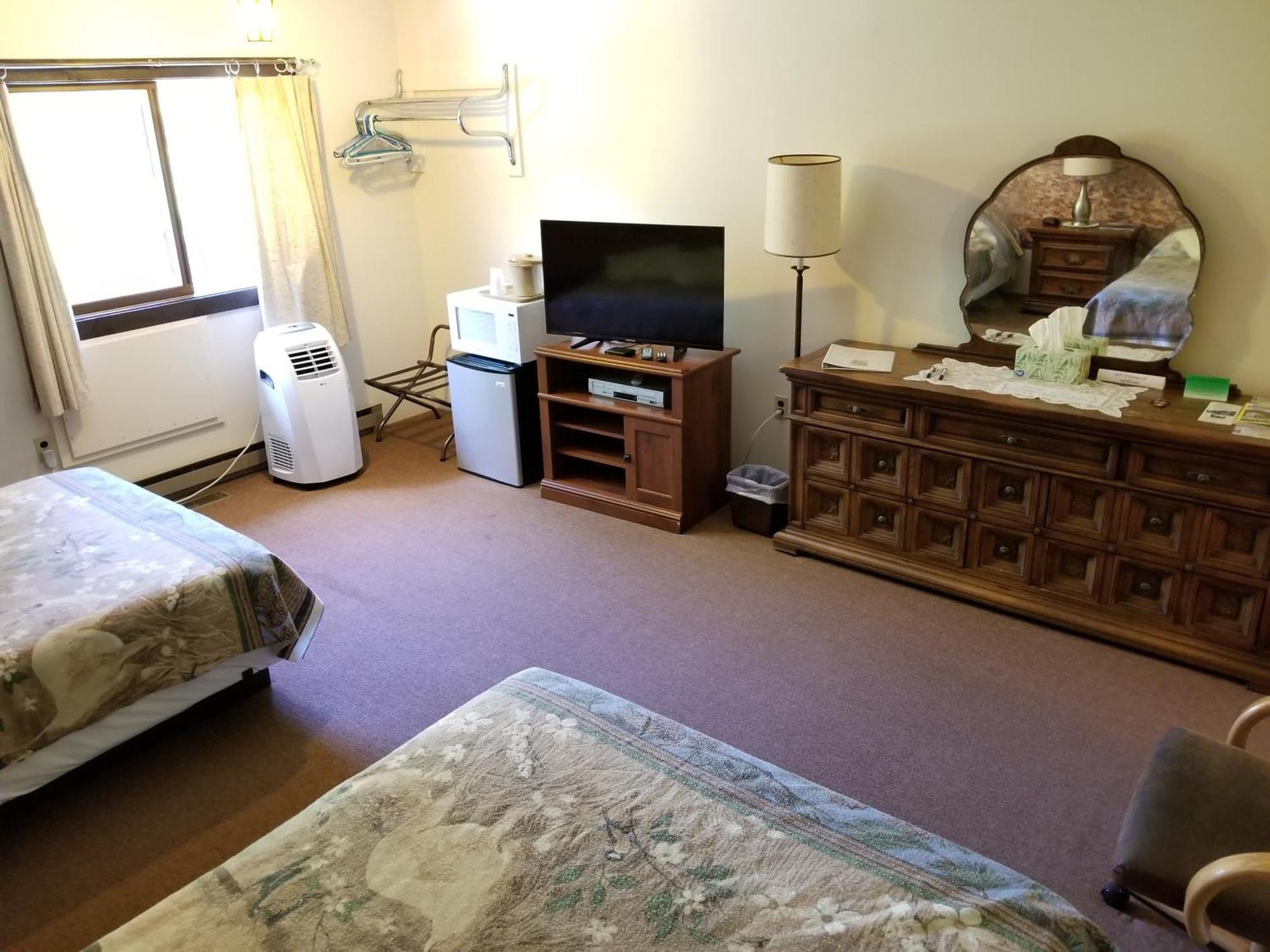 Kancamagus Swift River Inn Albany Room photo